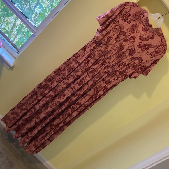 Bundle NWT Maternity Maxi Dresses and Blouse - Picture 6 of 9